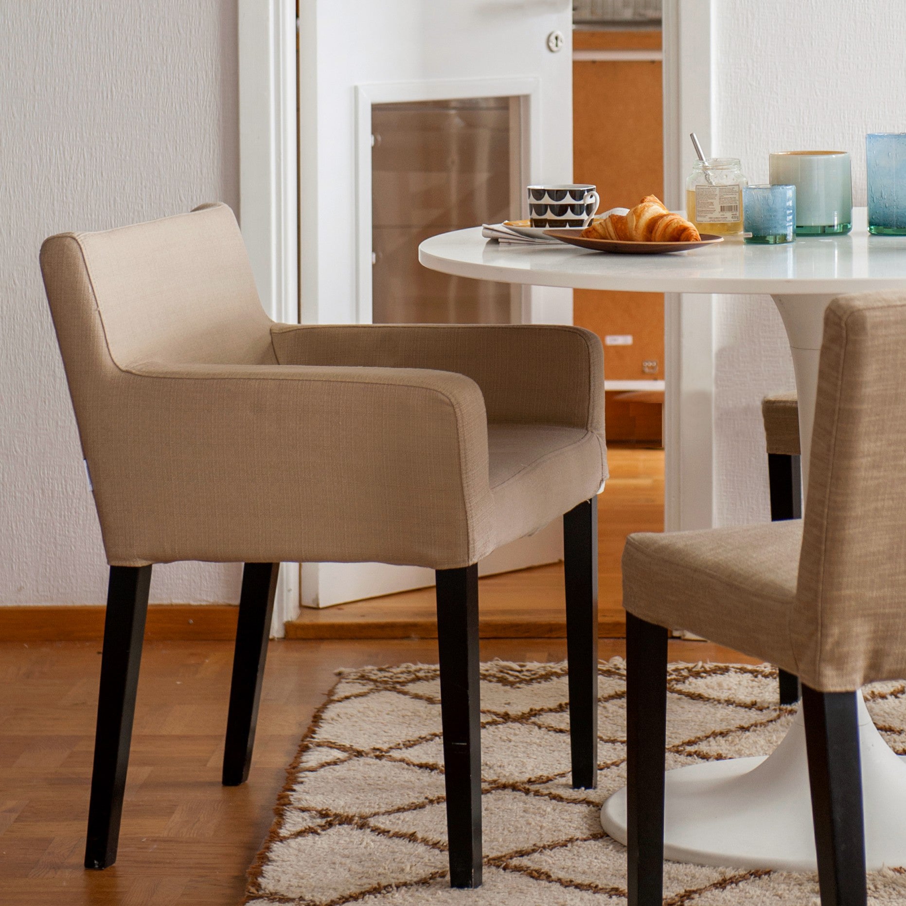 Nils Dining Chair with Armrests Cover